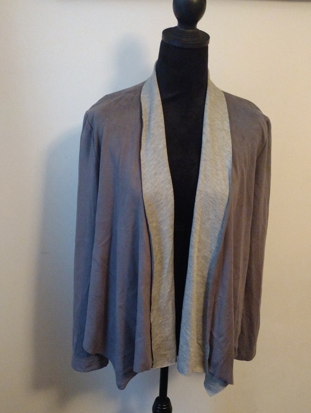 Ann Taylor Gray Open-Front Cardigan with Light Gray Trim